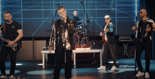 Zespół Prezydent z coverem 