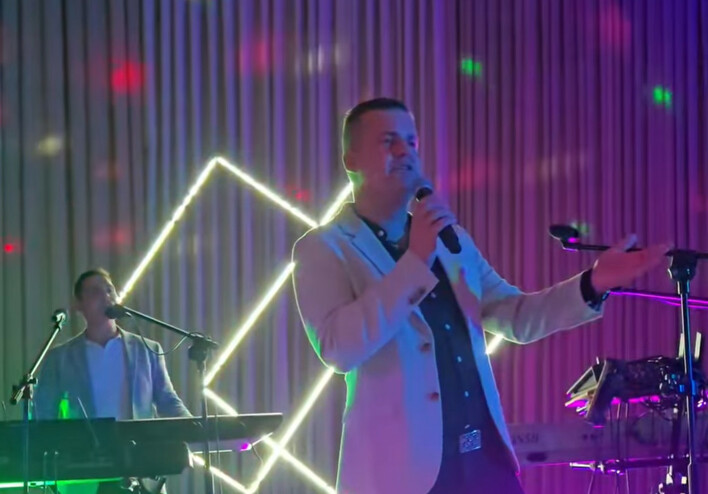 Zespół To jest TO porwał publiczność na żywo – wyjątkowy koncert nad zalewem w Wasilkowie

