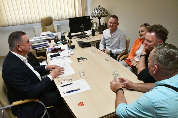 Gwiazdy disco polo MIG planują wielkie WYDARZENIE w Płońsku! Na scenie same znane gwiazdy?! 