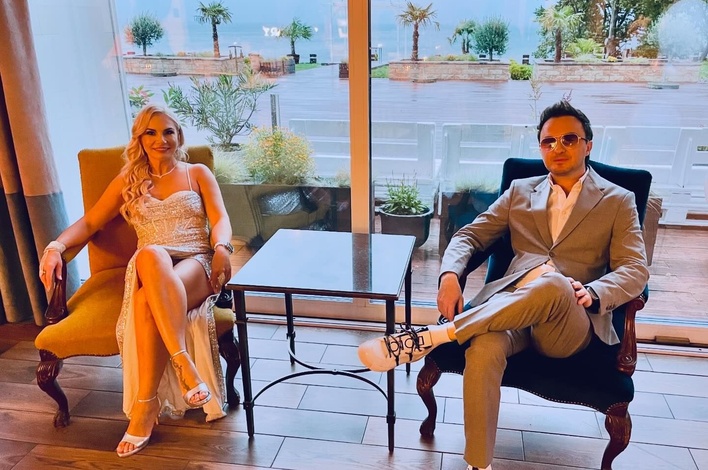 Zjawiskowa Julia Pegza: Zobacz, jak wygląda piękna żona, lidera znanej grupy disco polo After Party, Patryka Pegzy!
