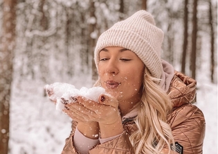 Zjawiskowa sesja ślicznej wokalistki disco polo. Gwiazda zadała fanom kontrowersyjne pytanie!
