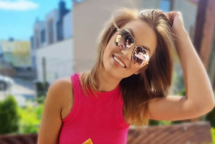 Zjawiskowe zdjęcia żony gwiazdora disco polo! Zdjęcia Karoliny Rosińskiej w skąpym bikini oczarują Cię!