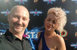 Zjawiskowy występ duetu Smart w DiscoStar – emocje, energia i awans na antenie Polo TV! | VIDEO