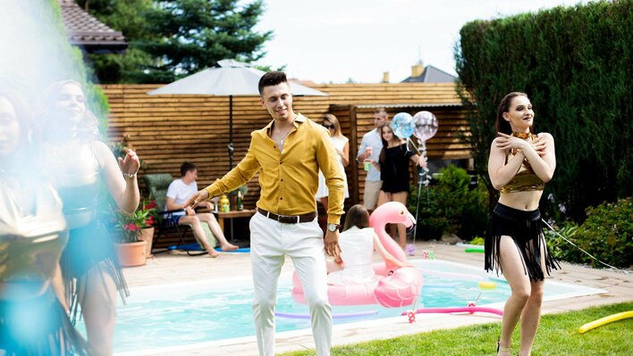 Złoty Chłopak podbija branże disco polo! To nowy faworyt wśród gwiazd?!