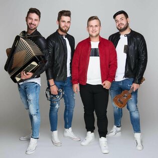 Zmiany w Składzie formacji Malibu - przyszły lekarz zagra na klawiszu. 