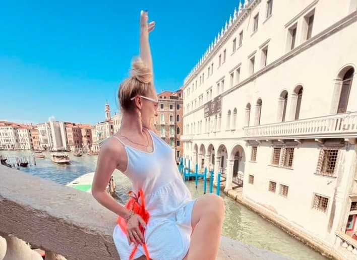 Znana wokalistka disco polo przemierza świat kamperem! Artystka wybrała się na wakacje marzeń! Wiemy gdzie była! 