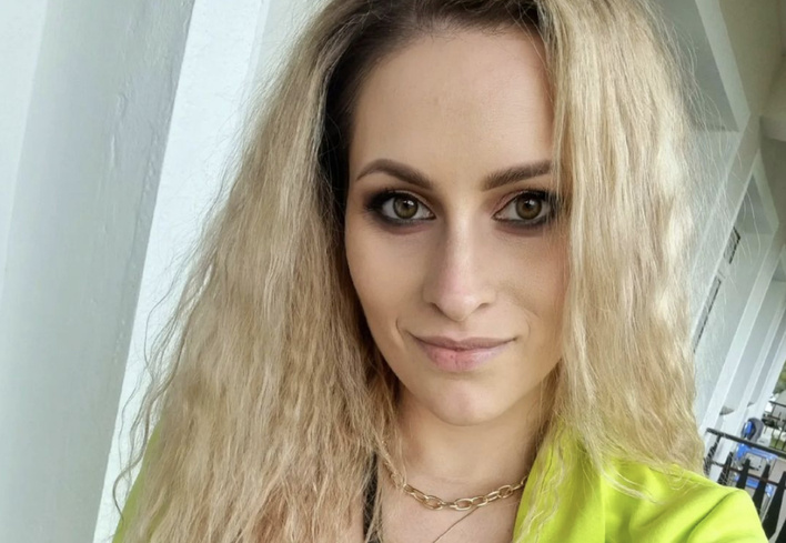 Znana wokalistka disco polo przyłapana na spacerze z małym synkiem! Wzruszające zdjęcie chwyta za serce! 