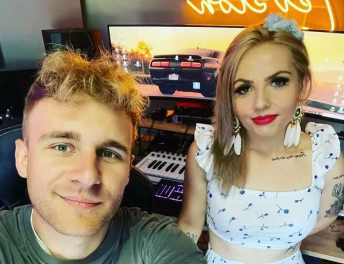 Znana wokalistka disco polo przyłapana w studio nagraniowym! Wiemy, z kim gwiazda pracuje! 