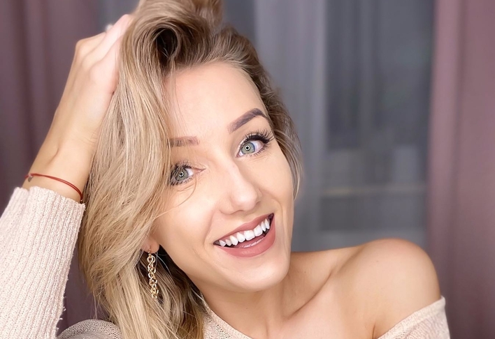 Znana wokalistka disco polo zaskakuje talentem! Jej obrazy sprzedają się w zawrotnym tempie! 