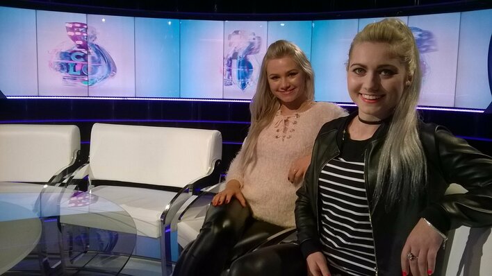 Znane SIOSTRY połączyły swoje siły aby podbić rynek disco polo! Ich produkcje zyskują popularność!