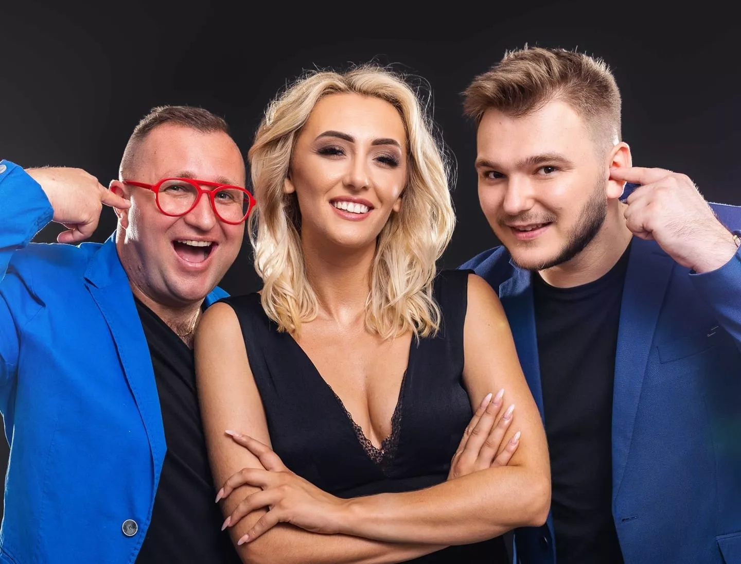 Znany gwiazdor disco polo śpiewająco obronił dyplom! Fani gratulują niebywałego sukcesu! 