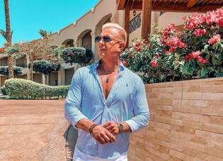 To najlepiej ubrany artysta disco polo? Znany gwiazdor zachwyca wyjątkową stylizacją!