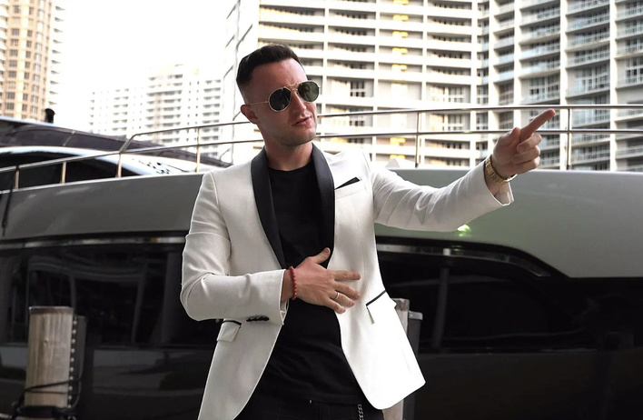 Znany producent muzyczny odświeżył nowy hit popularnej grupy disco polo! Klubowa wersja podbije wszystkie taneczne parkiety!? 