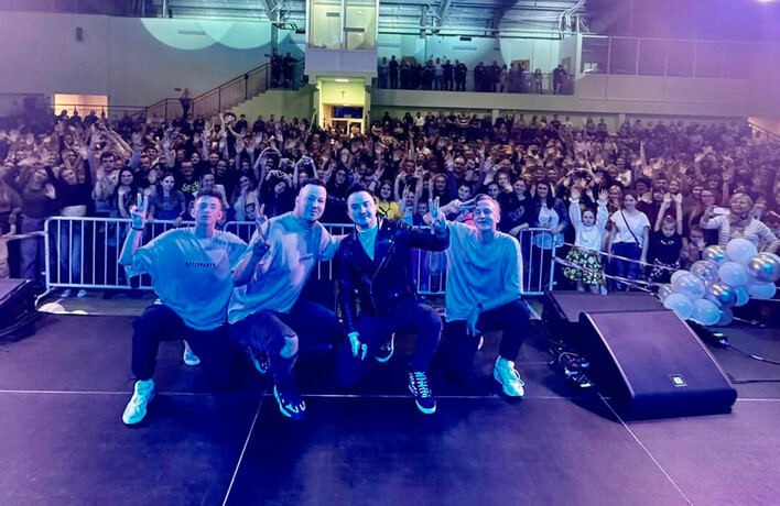 Zobacz, jak After Party zapaliło scenę w miejscowości Ogrodzieniec! Patryk Pegza i przeboje „Bujaj się„, „Nie daj życiu się„ w akcji