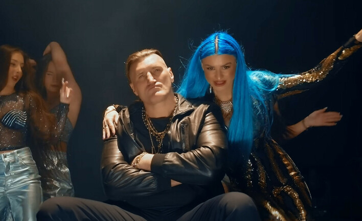 Agbe triumfuje! Nowość królowej latino ”On mnie bierze” podbija YouTube?! To zasługa klipu z Mariuszem Wachem?