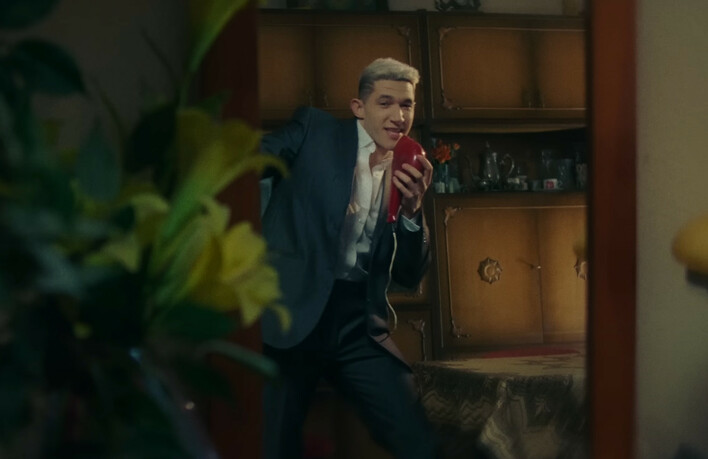 Kamil Kossakowski twarzą nowej ERY disco polo?! DiscoBoys zaskoczył premierą ”Uparta” - To największy hit tego roku?