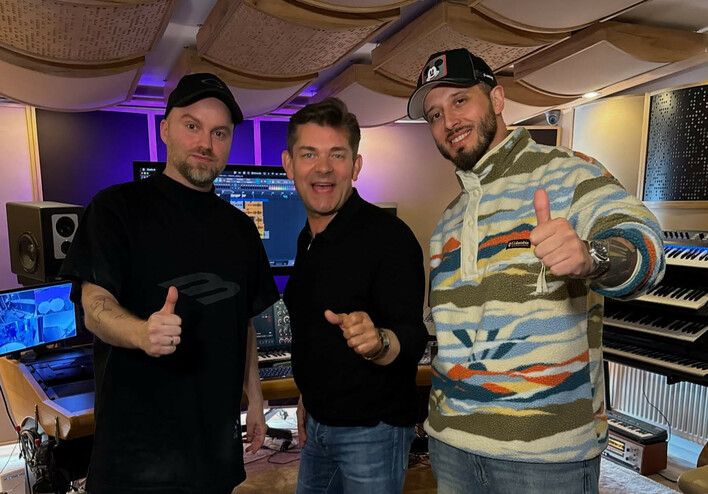 Zobacz przedpremierę! ”Mandacik” – Zenek Martyniuk i Łobuzy z wyjątkowym numerem na lato 2025