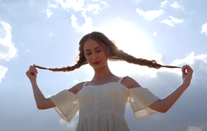 Gorące kadry w najnowszej propozycji disco polo. Popularny zespół zaskoczył fanów!