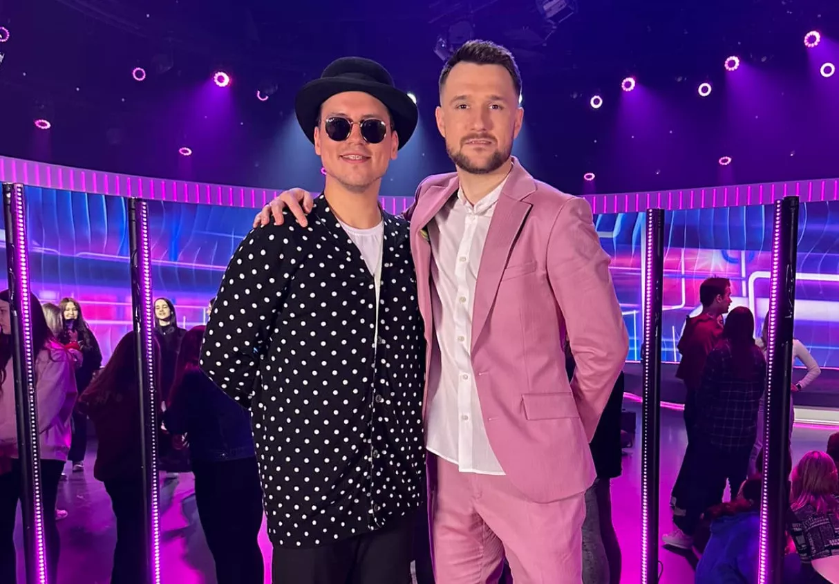 Zobaczcie wspólny występ Defis i MiłegoPana w utworze pt. „Jeszcze raz„. To największy hit disco polo w historii?!