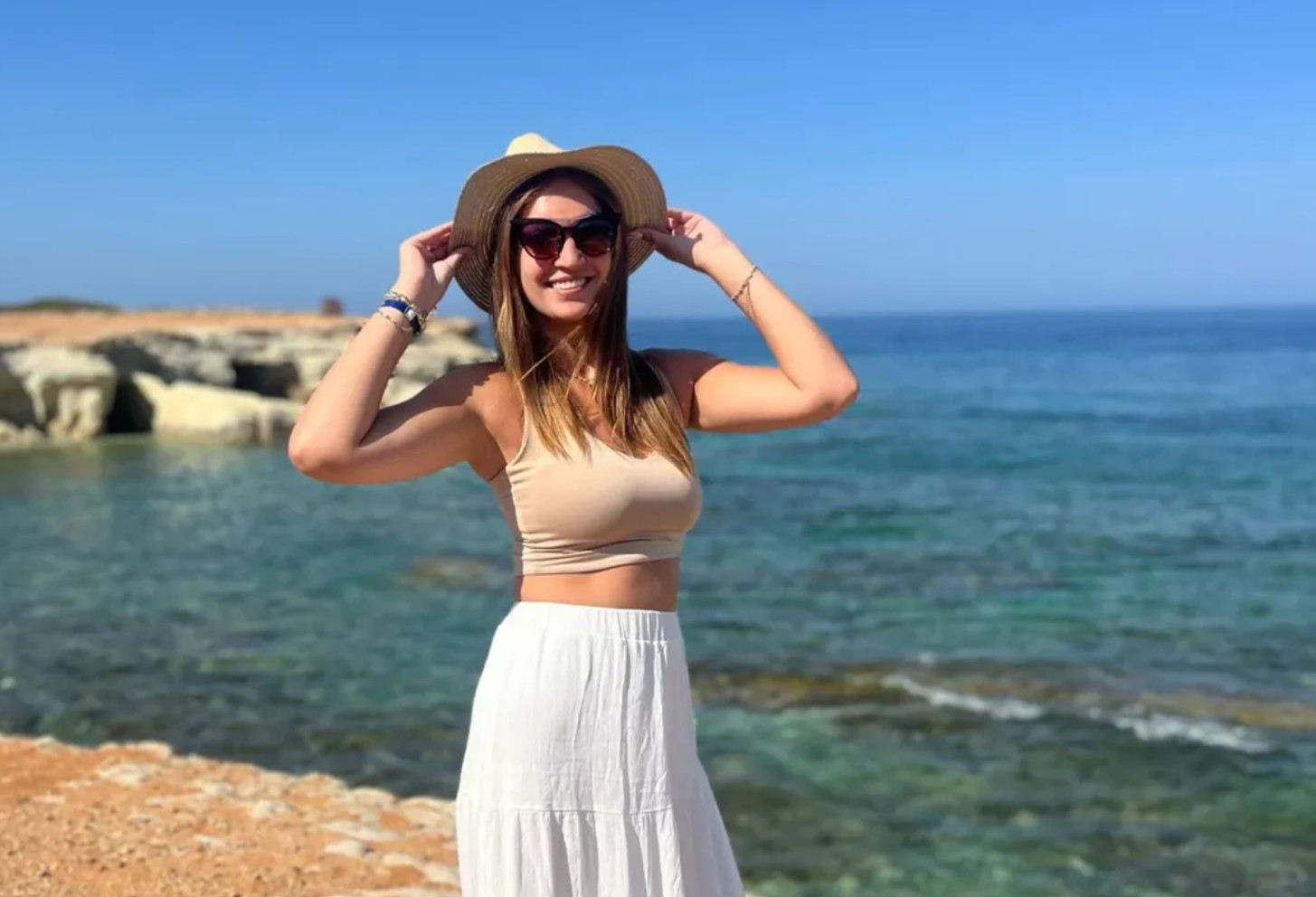 Żona gwiazdy disco polo zachwyca figurą – Karolina Rosińska olśniła fanów wakacyjnymi zdjęciami w bikini


