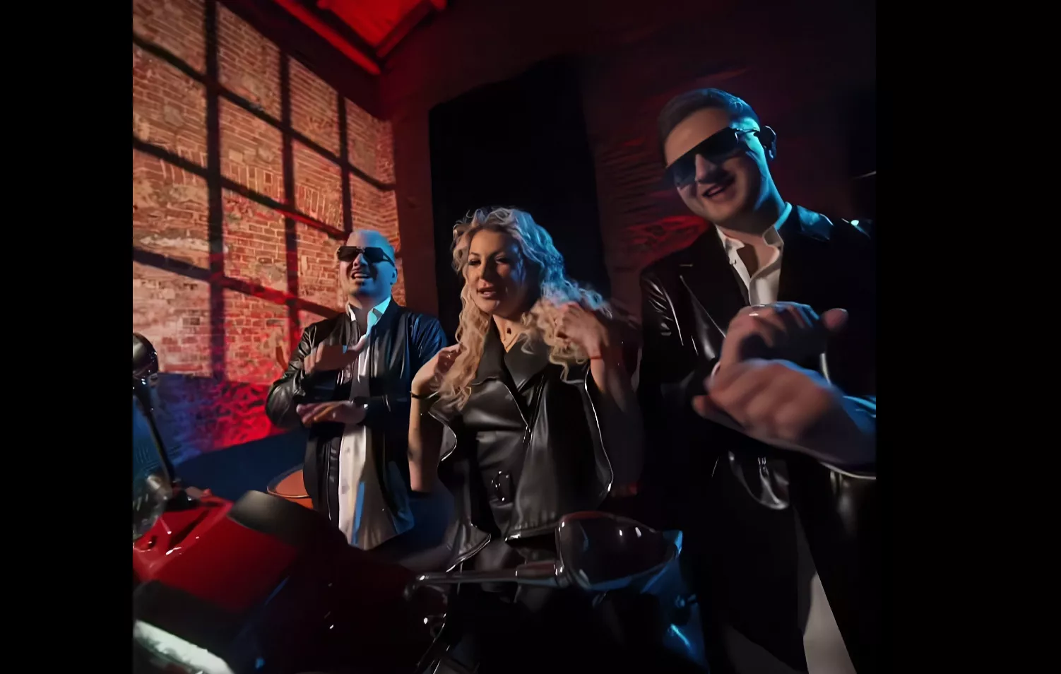 Zostawi konkurencję w tyle! Zobacz nowość Magdy Narożnej i Pięknych i Młodych. „Nie daj się prosić"