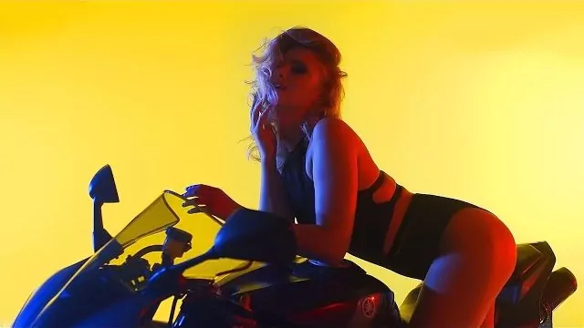 PUDZIAN BAND - Ta dziewczyna to szaleństwo