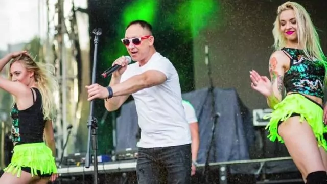 Dennis - Miłość Nie Mija (Official Audio 2016)