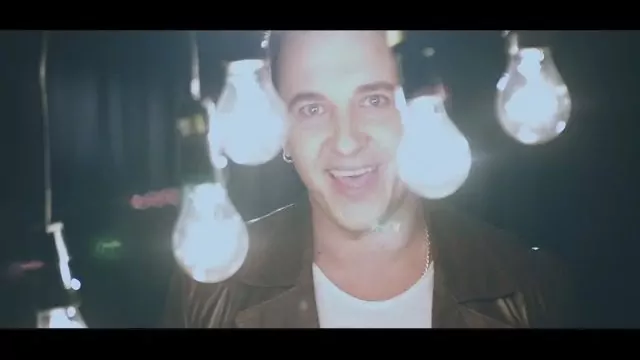 Weekend - Ja Chodzę z Nią