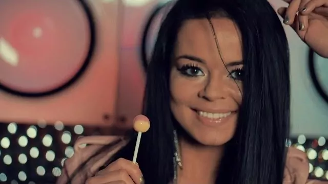 Showman - Słodka Łobuziara