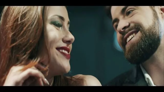 ANDREAS - Jej czerwone usta