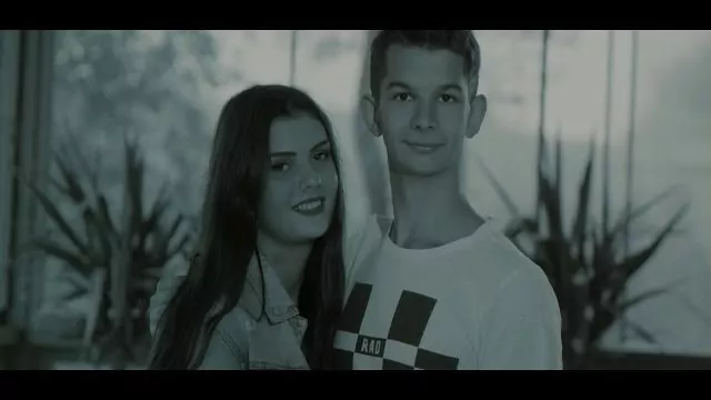 DOXXX - Dwa Łabędzie