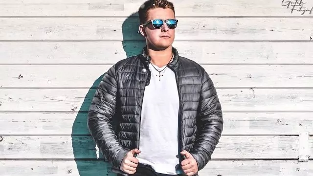 Bostton - Niebezpieczna Gra