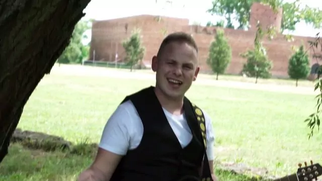 Respect - Powiedz proszę