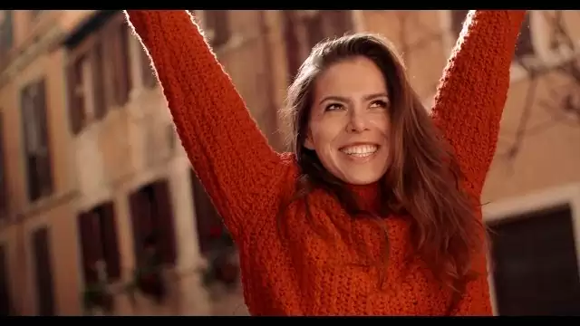 LUCAS.M - Ona Kręci Mnie