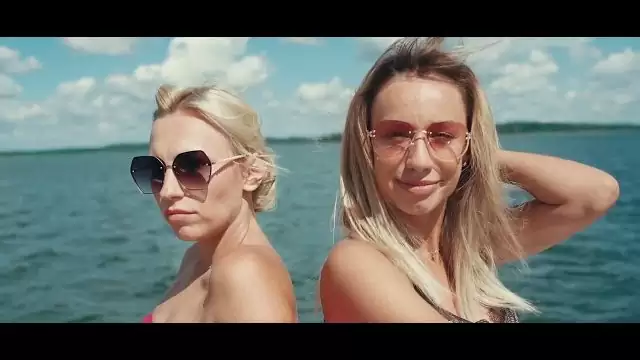 Love Story - Singiel