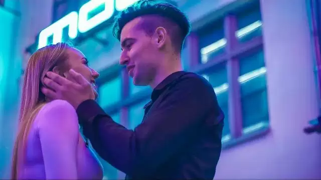 Avangarde - Poznałem ją o północy