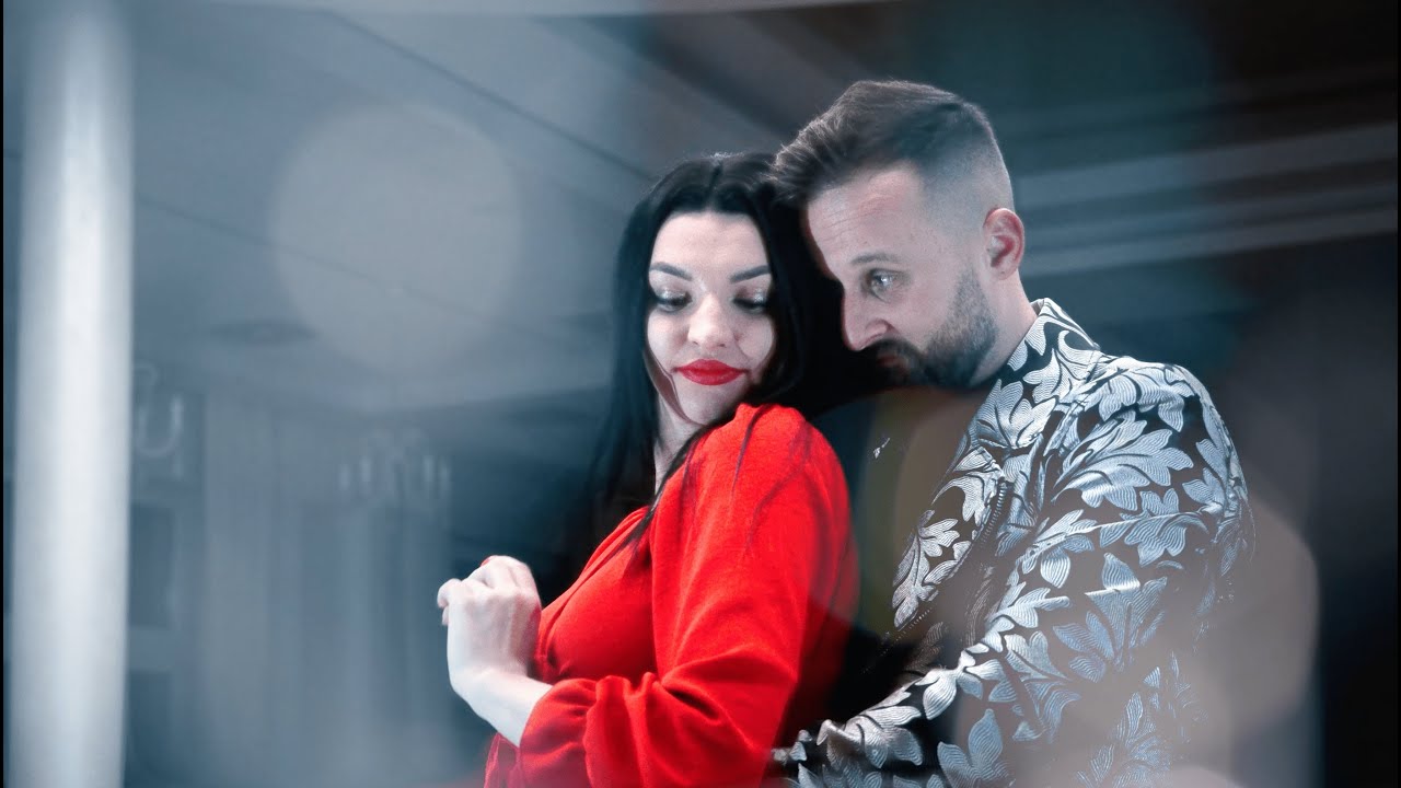 Adrian - Maria
