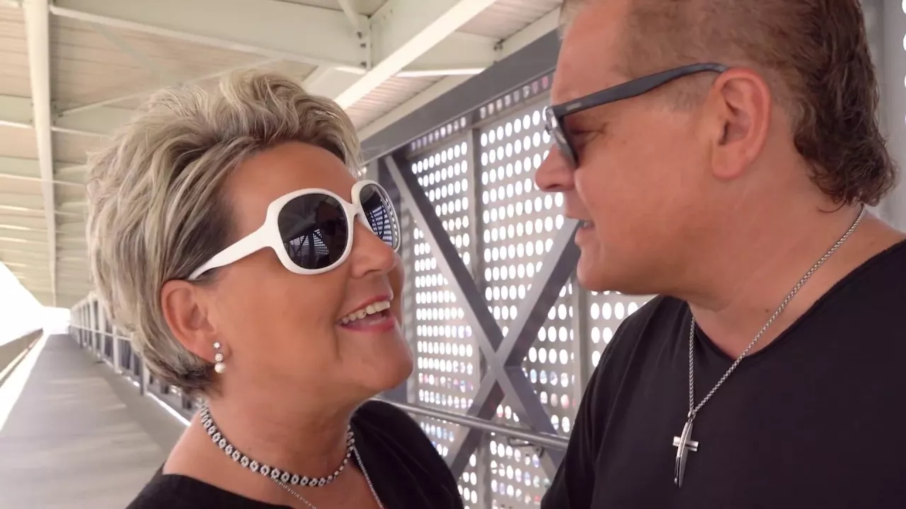 Andy & Lucia - Podaj mi dłoń