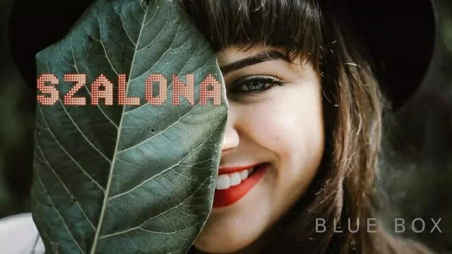 BLUE BOX - Szalona