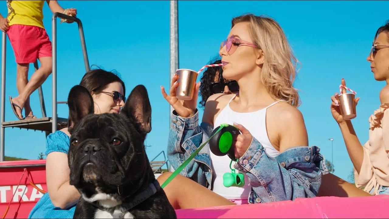 Casandra & Mr.Max - POCAŁUJ MNIE