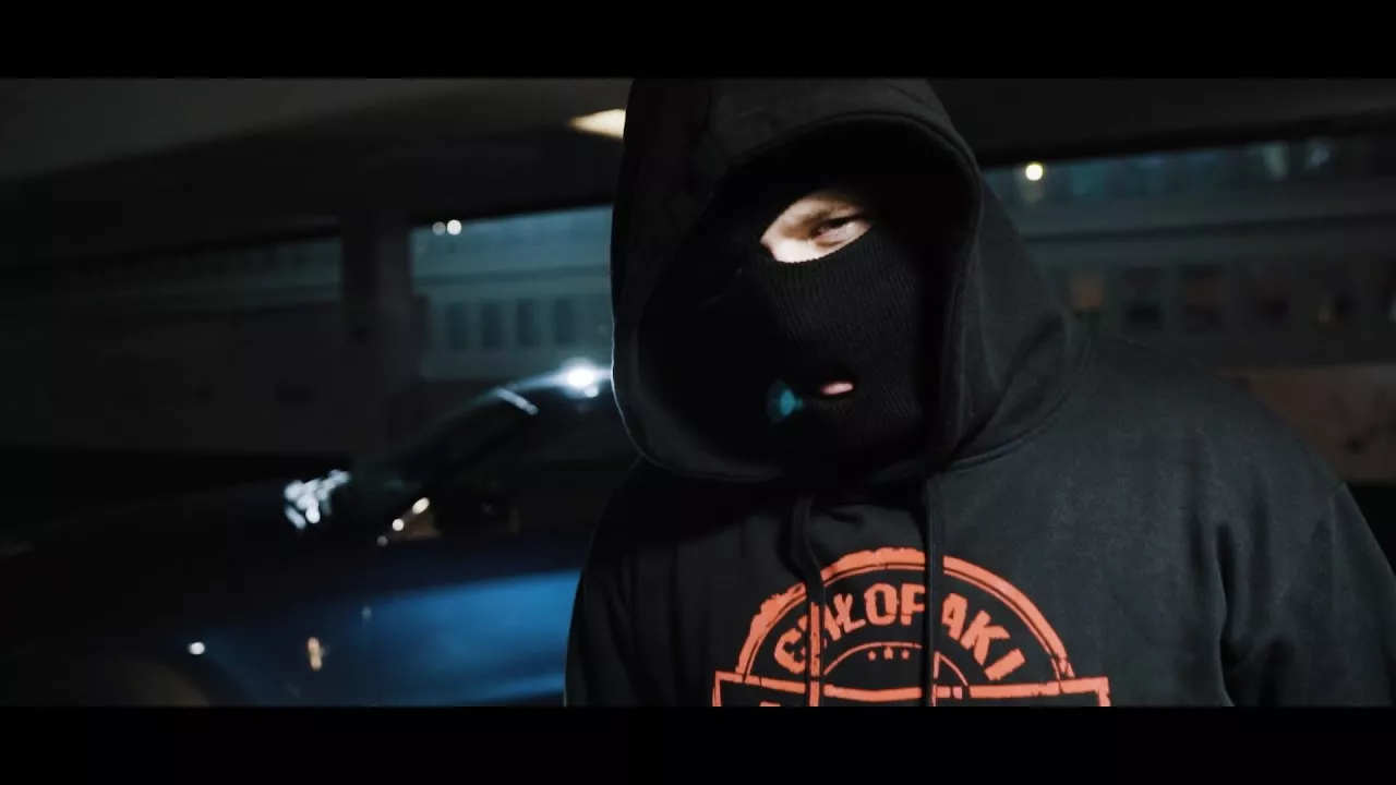 CHŁOPAKI ROZRABIAKI - PODEJDŹ DO MNIE BLIŻEJ