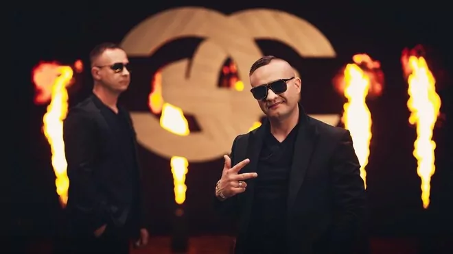 Coco Boyss - Dziewczyno Pokaż Dvpe