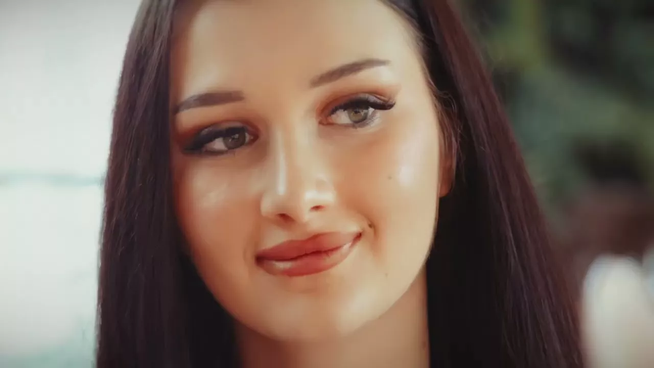 DOX - Moja sąsiadka