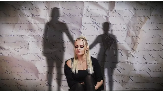 Ela Kliś COVER - Z daleka kocham Cię (z rep. Kasi Lesing)