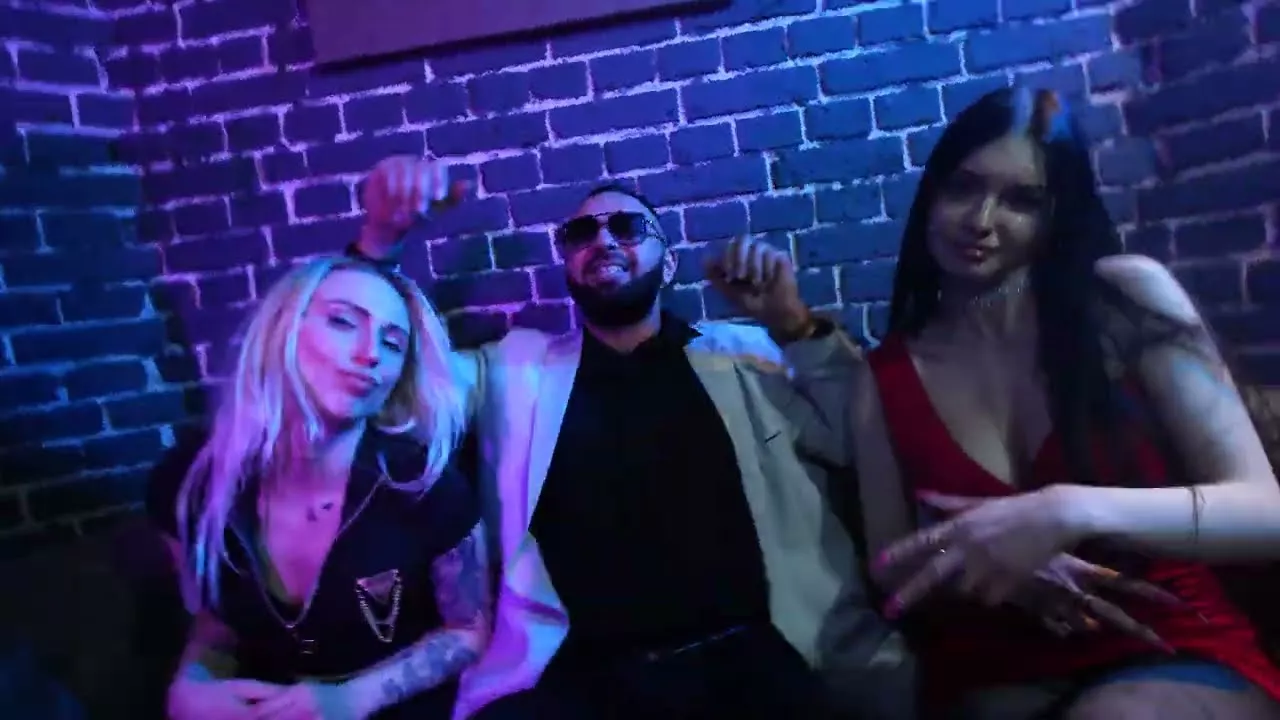 ELSHIWO FT. ESES FT. COOKIE CRISS- CHODŹ ZATAŃCZYĆ