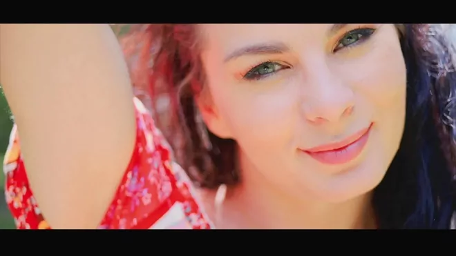 Jumper - Zakochany Zabujany