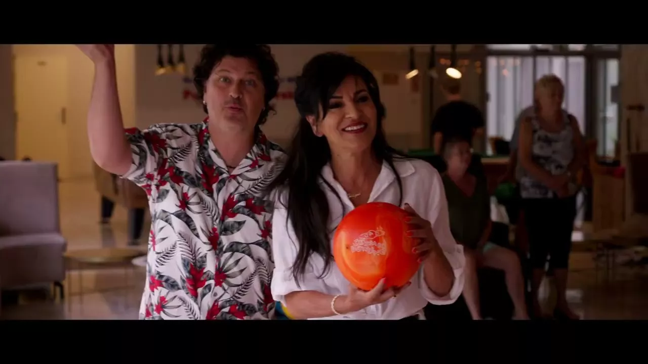 Justyna & Dario Isidoris - Su le mani