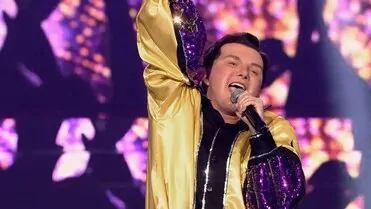 Kasia Łaska jako Bogdan Borowski zespół Milano - Twoja Twarz Brzmi Znajomo