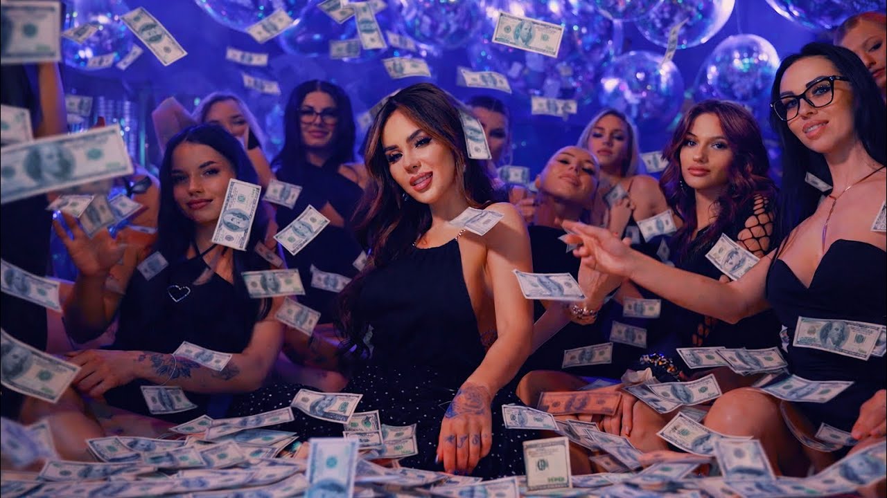 Miniatura teledysku - Klaudia Zielińska - Zamykasz Oczy