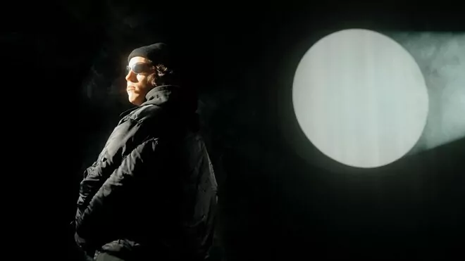 Kouchi - Stoję Obok Siebie